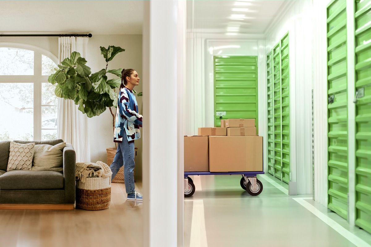 Home_Staging_Green-1200x800.jpg