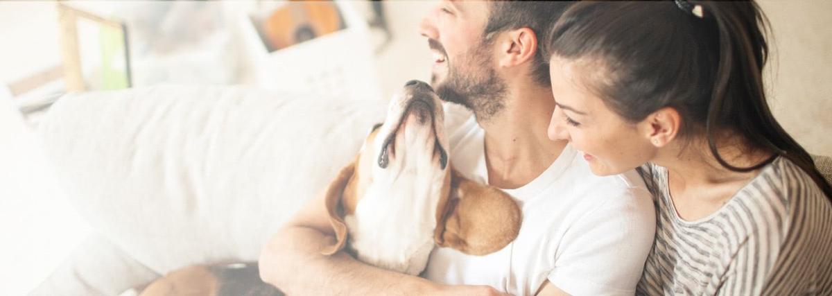 62434f2debaba84e075fa541_family-with-dog.jpeg