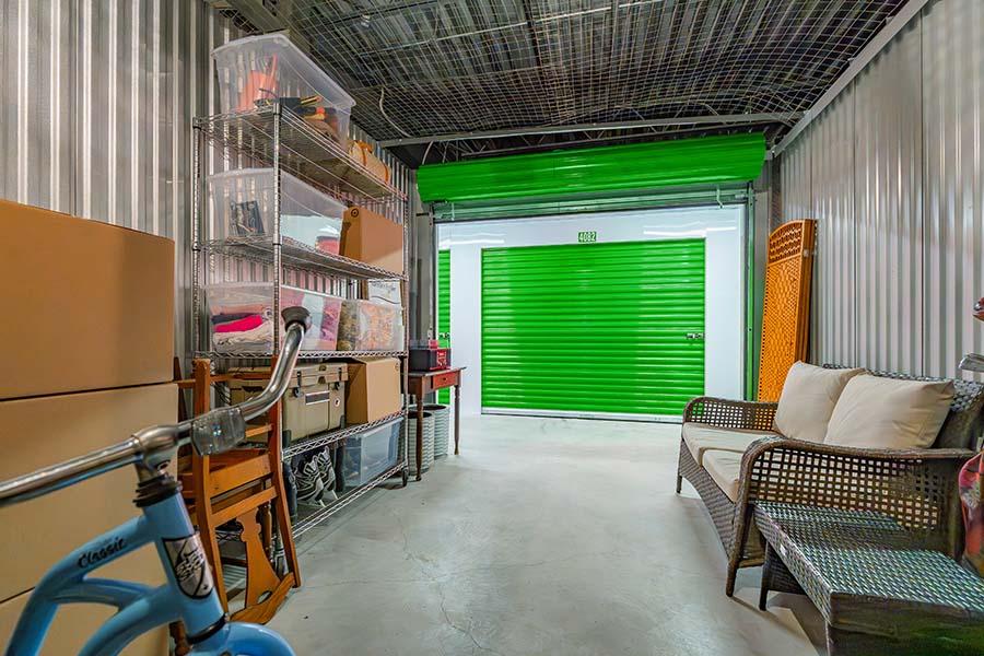 Card_EasySeasonalStorage_Green_900x600.jpg